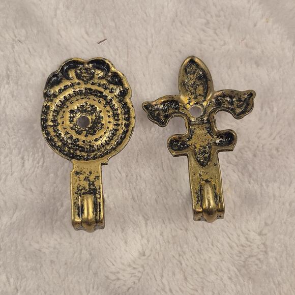 Vintage 1968 American Tack & Hardware Wall Clothing Hook 3-7/8" & 2 Mini Hooks - Picture 5 of 10